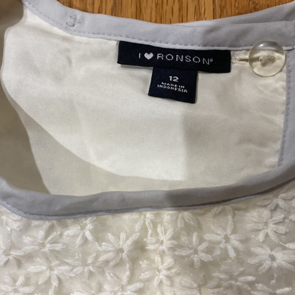 I ❤️ Ronson blouse - Picture 2 of 3